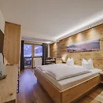 Loisi's Boutiquehotel 4*