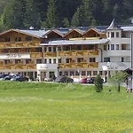 Отель Loisi's Boutiquehotel Ахенкирьх